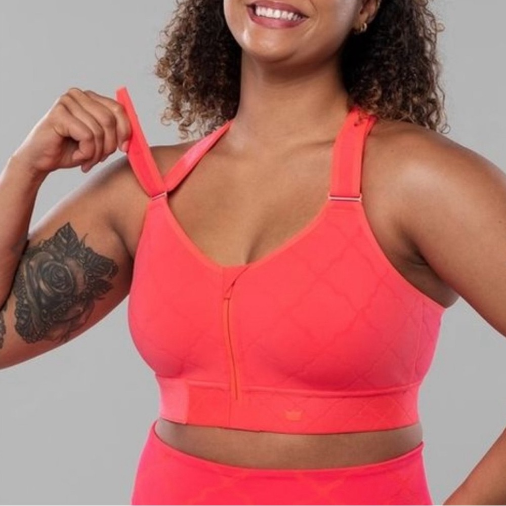SHEFIT Women’s Flex Sports Bra in limited edition Aloud hot pink